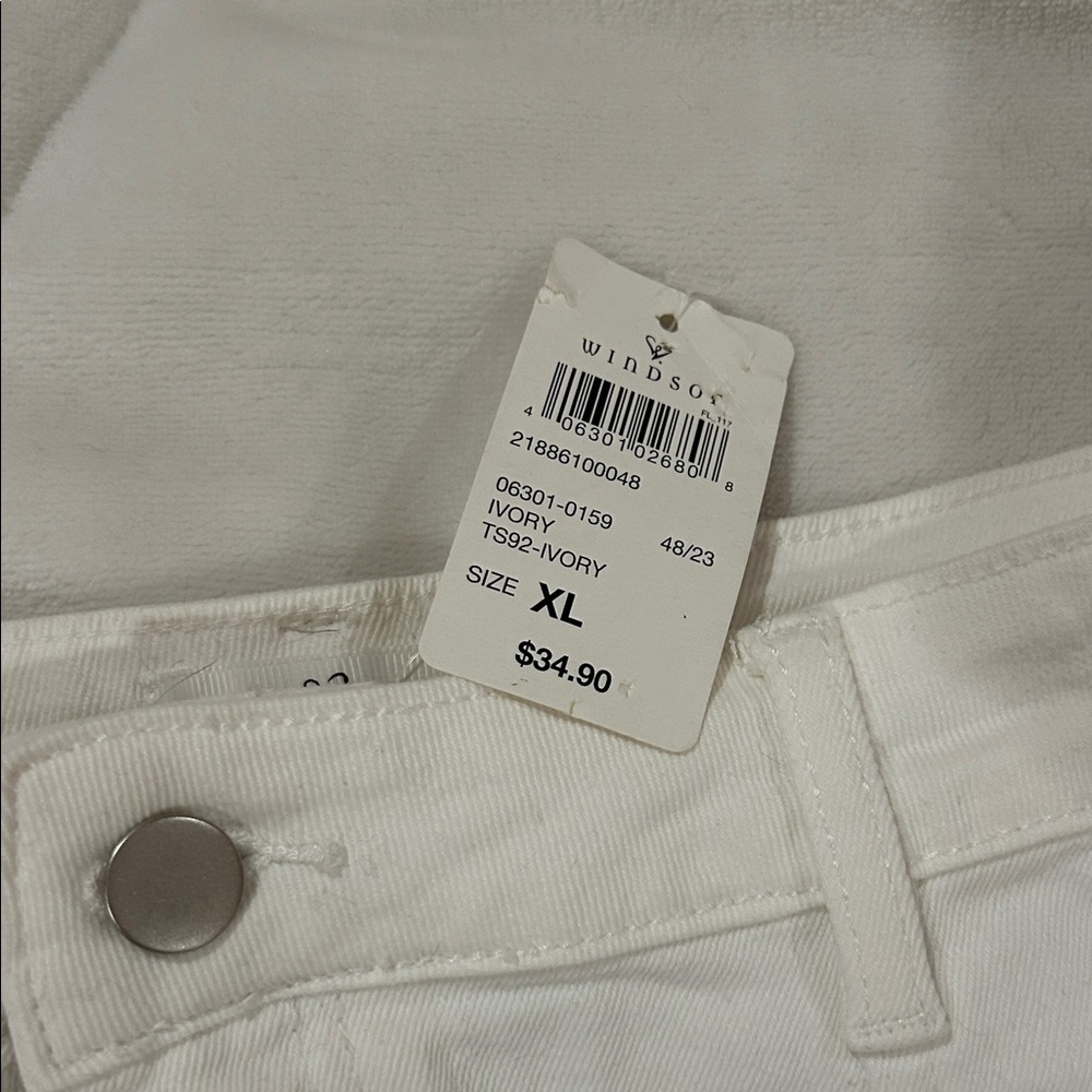 Women's White Mini Skirt - Picture 6 of 7